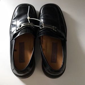 Black shoes